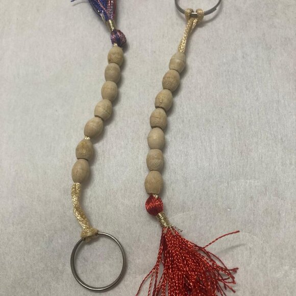 Lot of 2 Short Wooden Beaded Keyring Handmade Tan Beaded Keychain New keyholder - Picture 4 of 7